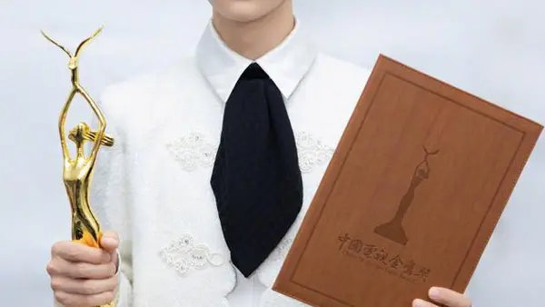 Wangyibo studio responded to fans' number brushing: against comment water injection