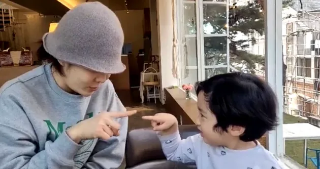 Cailin released photos of her three-year-old son after her divorce