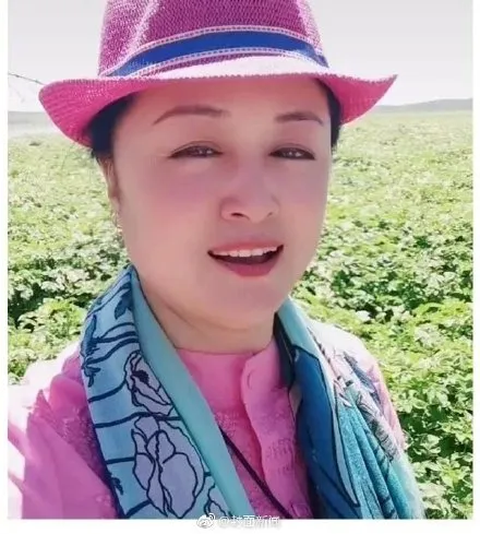 『カントリー・ラブ』“謝大足”役の于月仙さんが交通事故で死去