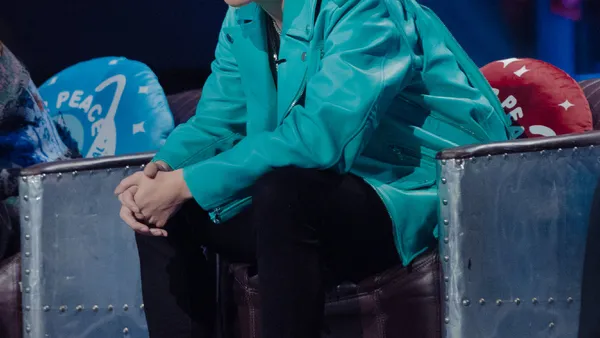 张艺兴跨舞种融合战 精准解读舞台设计