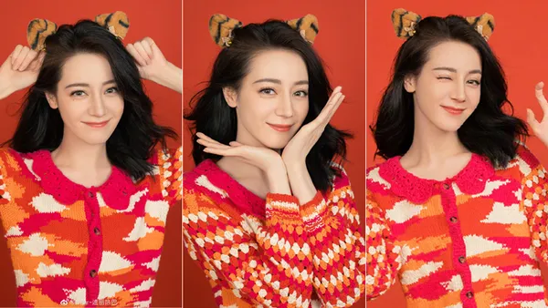 迪丽热巴穿红毛衣戴虎耳朵拜年 模仿小老虎超萌态
