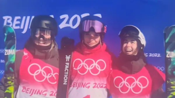 谷爱凌U型池决赛夺冠 两金一银完美收官