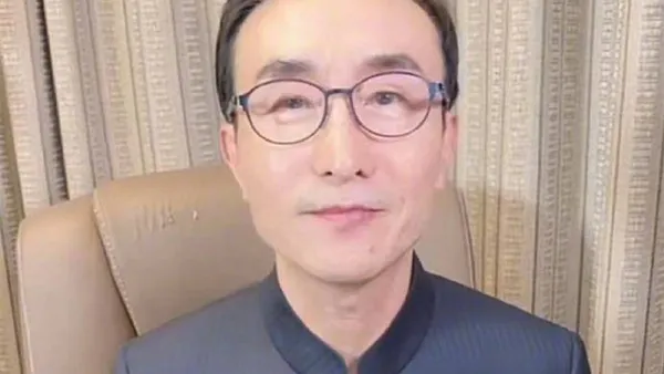 巩汉林致歉:"球"真务实 向区楚良致歉