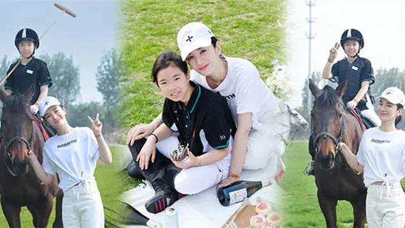 黄奕晒与女儿骑马照 两人对镜头比耶笑容灿烂阳光