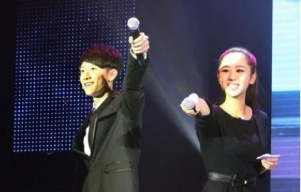 杨紫晒大学旧照为张一山庆生:我最珍贵的朋友