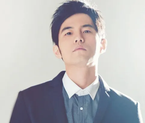 Jay Chou revealed that he was recording drying milk tea and said that "he would be thirsty"