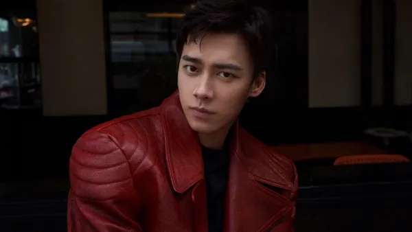 高考首日！何炅谢娜周冬雨张艺兴等发博为考生加油