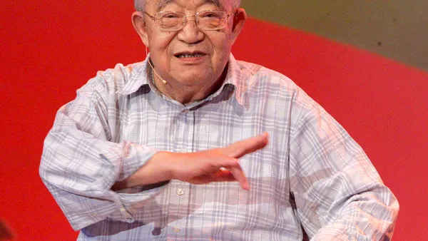 Farewell! The famous lyricist Qiao Yu died of illness in Beijing last night at the age of 95