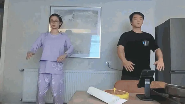 幸福就在老公陪坐的月子里！苗苗晒产后vlog 赞郑恺细心精致