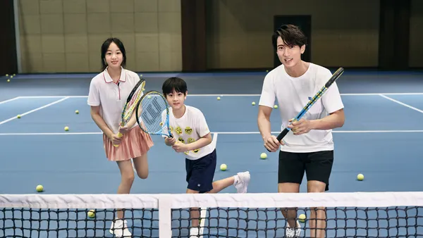 吴尊登封面 携NeiNei和Max开启城市微度假之旅