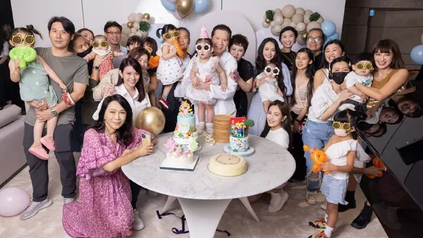 手滑？網友稱郭碧婷有錢有顏有娃 向太點贊該評論