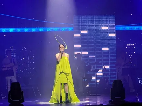 Liu Ruoying posted a video to thank fans: your voice is louder and more moved than me.