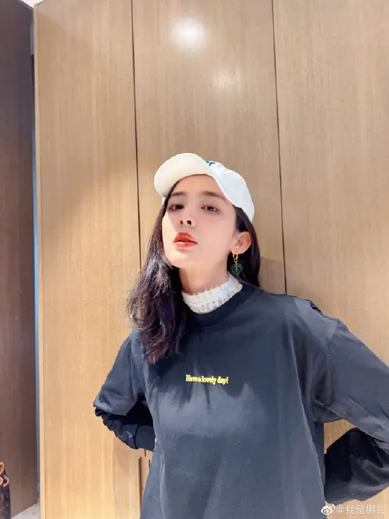 後援会はナザがネットドラマ“孤舟”に出演したことを否定する:瓜を食べないと瓜を信じない