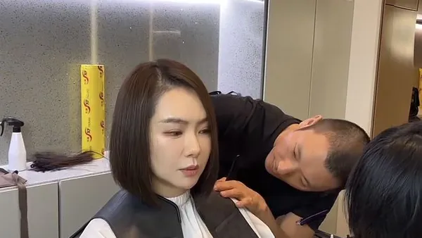 戚薇复工准备新造型 自曝产后150斤洗头脱发严重