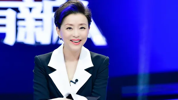 杨澜发声明辟谣移民传闻:我一直都是中国公民