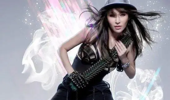 好友李玟去世 经纪人透露萧亚轩很难过一直在哭