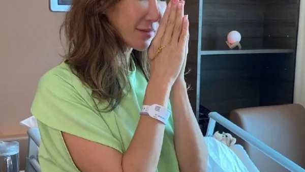 港媒曝光李玟轻生细节:在浴室内疑用利器割腕