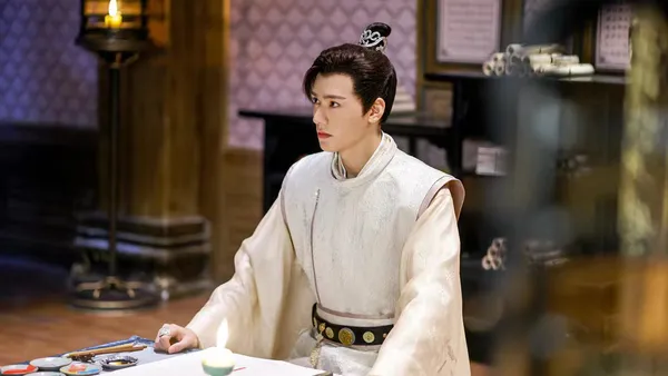 キョウ俊は“安楽伝”を携えて夏休み枠に入り,家国愛恨大劇が正式に幕を開けた