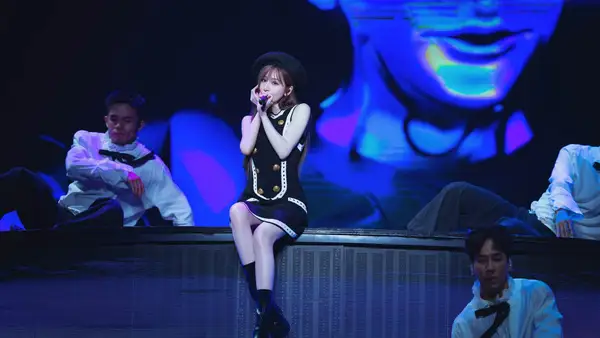 Wang Xinling World Tour Concert Shanghai Station Sweet Hi starts singing five new sets of LOOK Sweet upgrade constantly