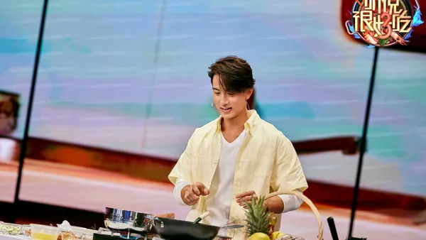 Wu Zun is a guest, "I hear it's delicious" pattern show cooking skills for 10 minutes and parent-child meals are upgraded again.