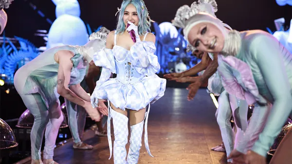 Jolin Tsai's Shenzhen Concert Hot Singing Upper Body Silver Streamer Special Custom Dress