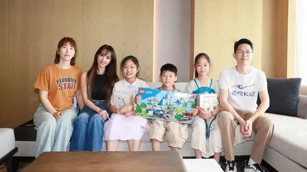 蔡逸林公共福祉飛行“愛のデシベル”7年後に聴覚障害者への注意を呼びかける