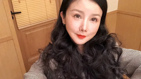 Sun Feifei wrote an article about the reasons for her divorce. Her ex-husband fantasized that she was having an affair