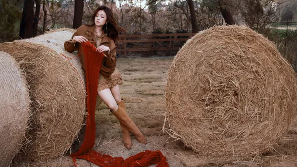 离岛遇风，李兰迪解锁旷野氛围感新风格