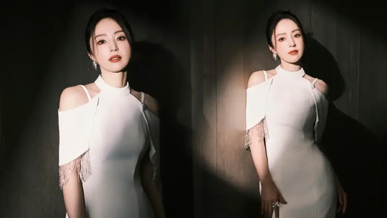 董璇最新氛围感大片释出 白裙曳影间尽展熟女风骨